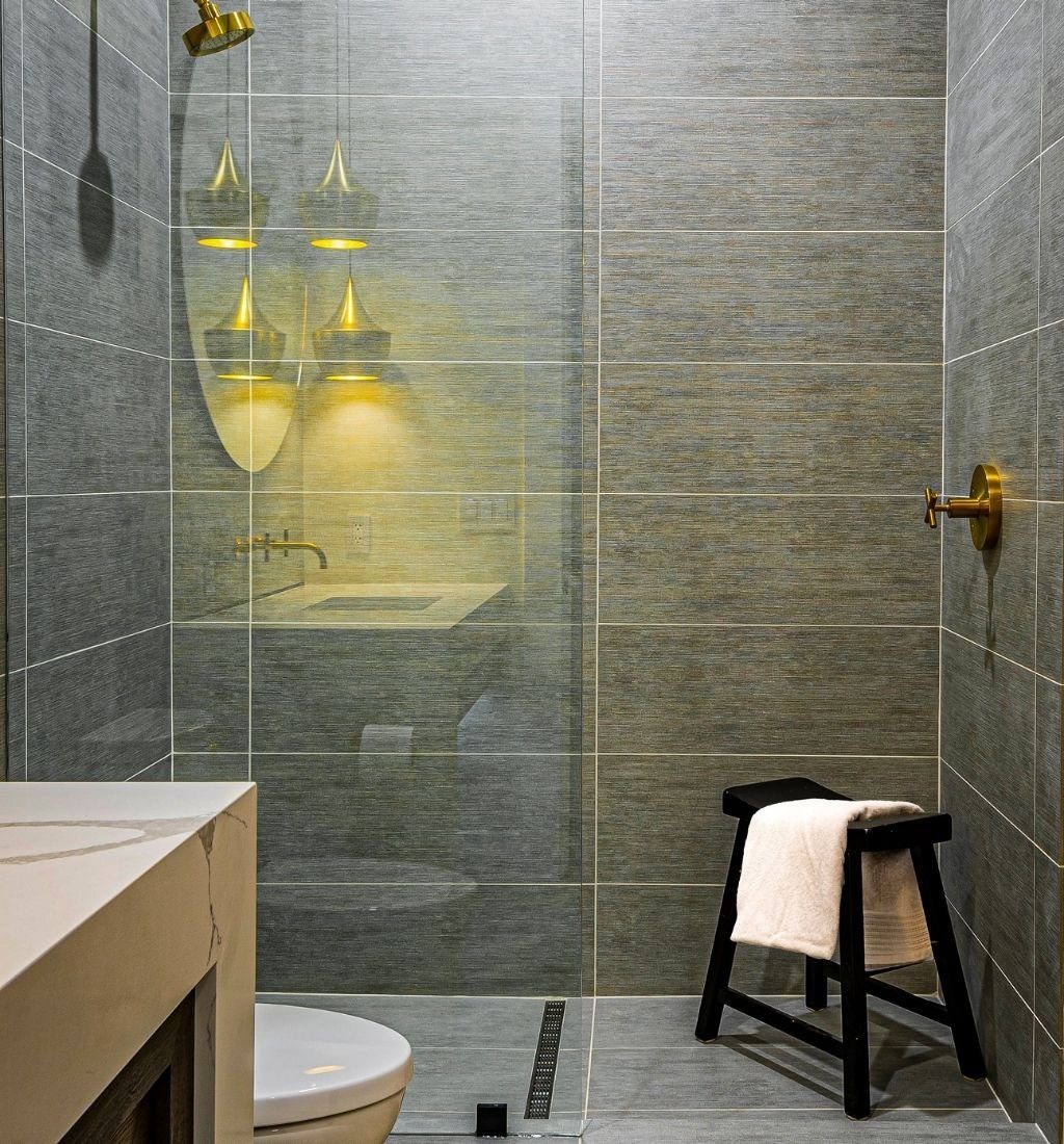 bathroom fitters SW2 1AH